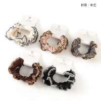 Product photo - 3-Pack Plaid Lace Scrunchies