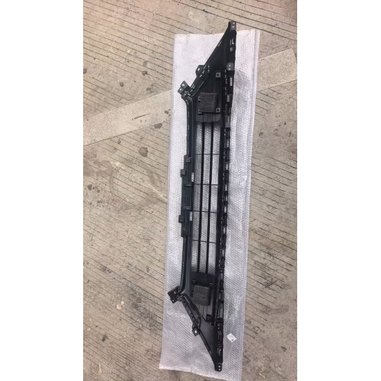 Large product photo - Front bumper lower grille, 000001353. Option #3