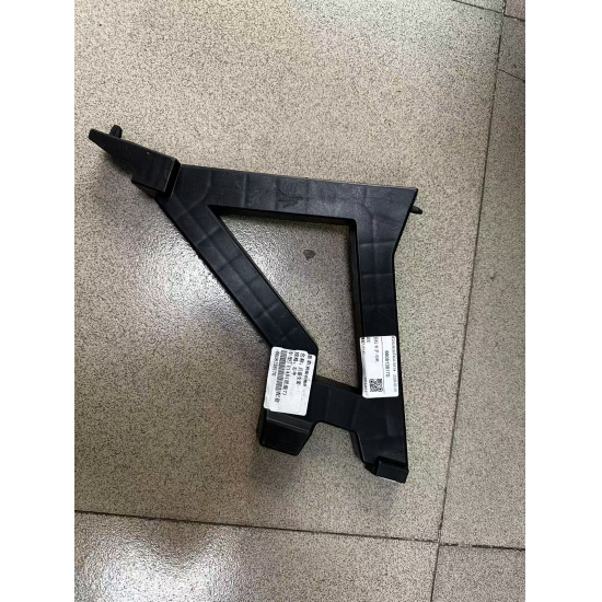 Large product photo - Rear bumper center right bracket, 000001391. Option #1