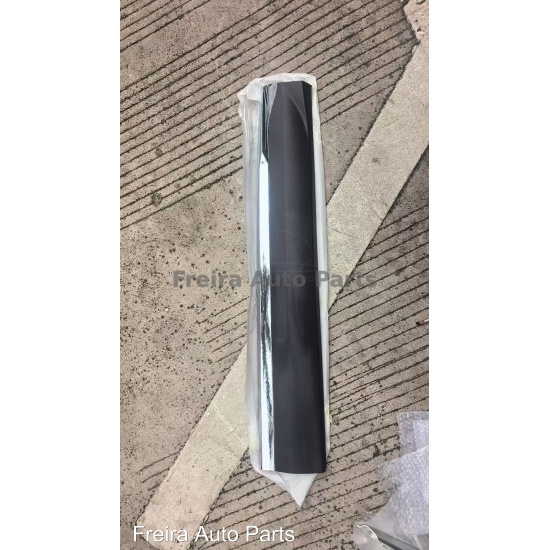 Large product photo - Front bumper anti-collision strip Front R 6073119900 Monjaro Geely, 000001801. Option #1