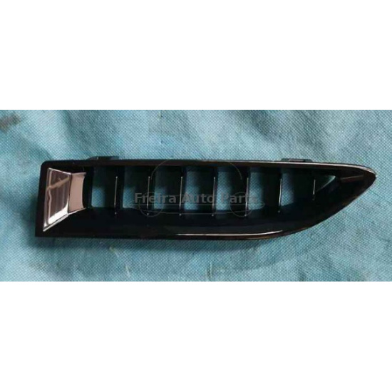 Large product photo - Left Front Fog Light Trim Cover Original No Logo for Geely Starship 7 6608163481, 000001982. Option #1