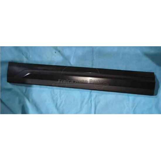 Large product photo - Left Front Door Lower Trim Panel Original with Logo for Geely Starship 7 6608171127, 000002067. Option #1