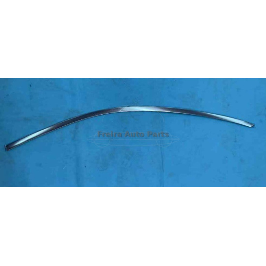 Large product photo - Right Front Door Window Frame Upper Trim Strip Original with Logo for Geely Starship 7 6608118317, 000002074. Option #1