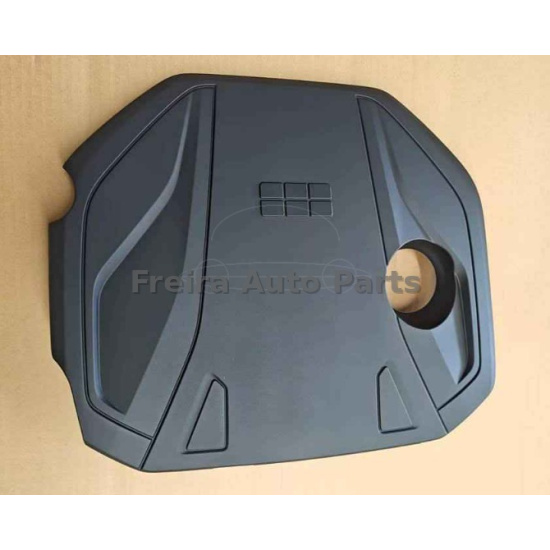 Large product photo - Engine Decorative Cover Assembly Original with Logo for Geely Starship 7 6608133922, 000002093. Option #1